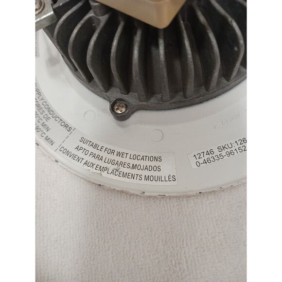 Intertek 7.5" Canned Light USED GOOD OK For WET Works - Picture 10 of 13